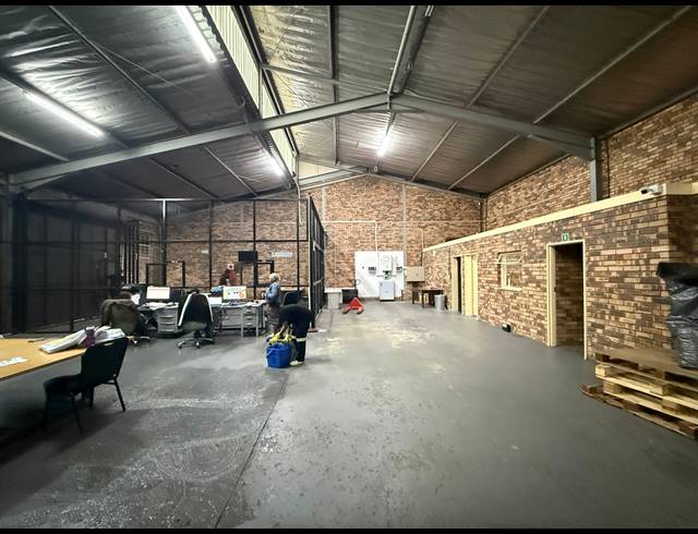500M² FACTORY FOR SALE IN DEVLAND
